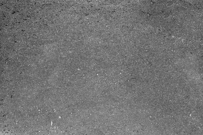 Granite Basaltina Honed 16X24X1/2